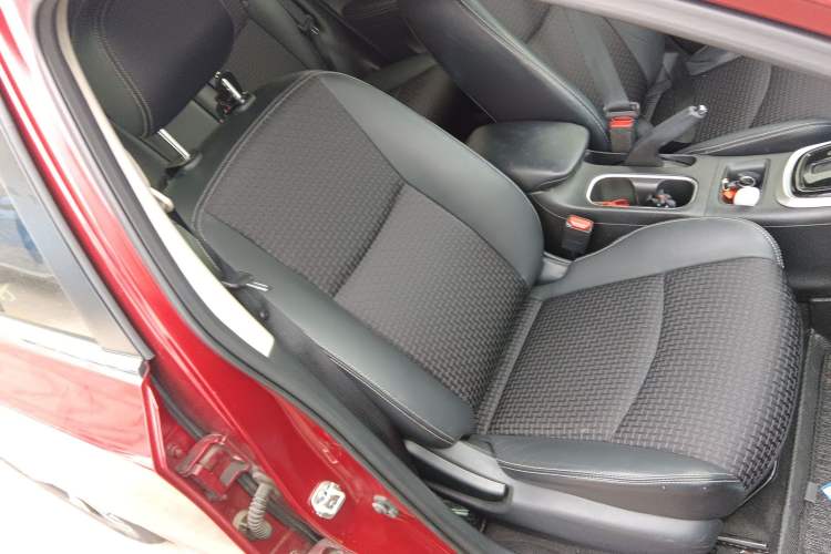 Used Nissan Tiida 2019 1.6L CVT Smart Drive Version China VI Standard Right Front Seat