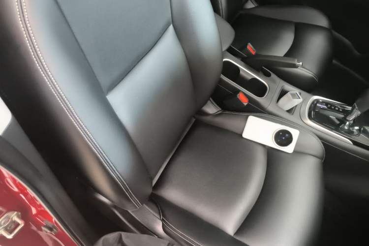 Used Nissan Tiida 2019 1.6L CVT Cool Edition China VI Standard Right Front Seat