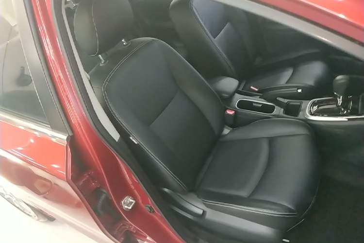 Used Nissan Tiida 2019 1.6L CVT Cool Edition China VI Standard Right Front Seat