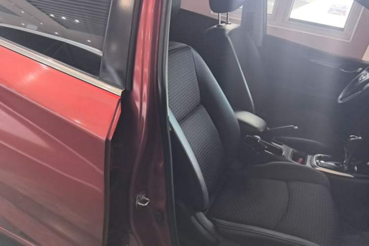 Used Nissan Tiida 2019 1.6L CVT Smart Drive Version China VI Standard Right Front Seat
