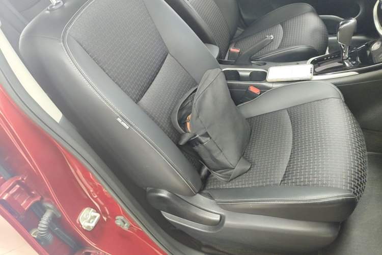 Used Nissan Tiida 2019 1.6L CVT Smart Drive Version China VI Standard Right Front Seat