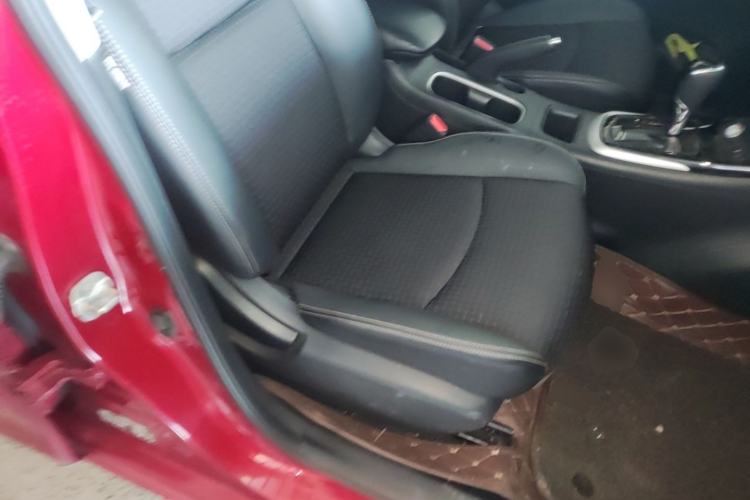 Used Nissan Tiida 2019 1.6L CVT Smart Drive Version China VI Standard Right Front Seat