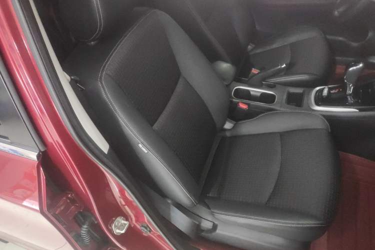 Used Nissan Tiida 2019 1.6L CVT Smart Drive Version China VI Standard Right Front Seat