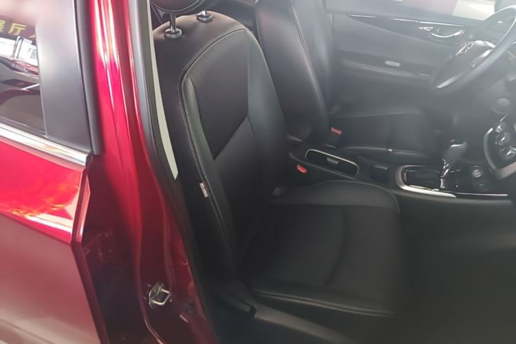 Used Nissan Tiida 2019 1.6L CVT Smart Drive Version China VI Standard Right Front Seat
