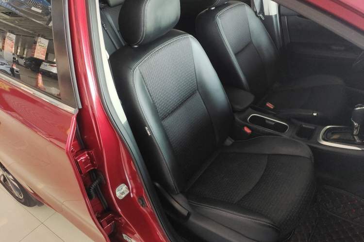Used Nissan Tiida 2019 1.6L CVT Smart Drive Version China VI Standard Right Front Seat