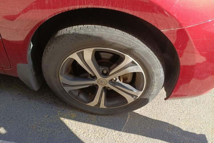 Used Nissan Tiida 2019 1.6L CVT Smart Drive Version China VI Standard Right Front Wheel Hub