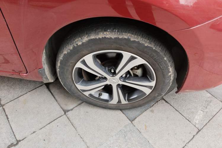 Used Nissan Tiida 2019 1.6L CVT Smart Drive Version China VI Standard Right Front Wheel Hub