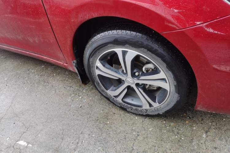 Used Nissan Tiida 2019 1.6L CVT Smart Drive Version China VI Standard Right Front Wheel Hub