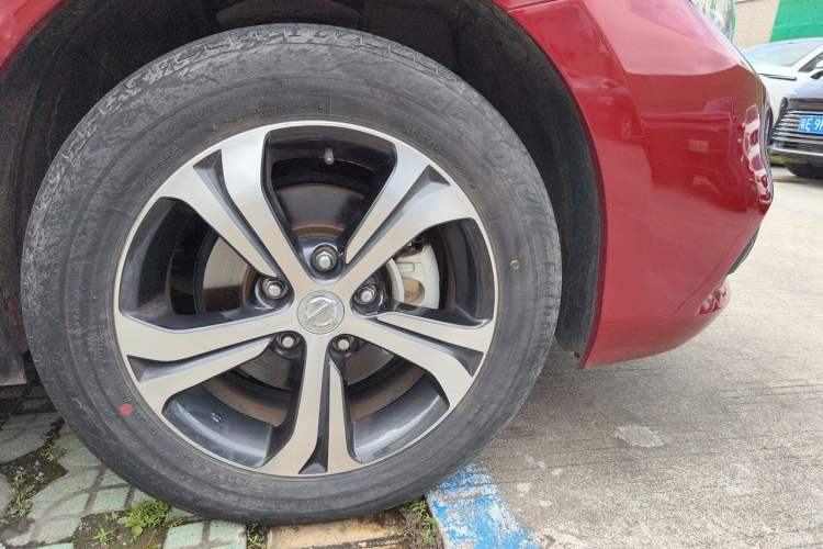 Used Nissan Tiida 2019 1.6L CVT Smart Drive Version China V Standard Right Front Wheel Hub