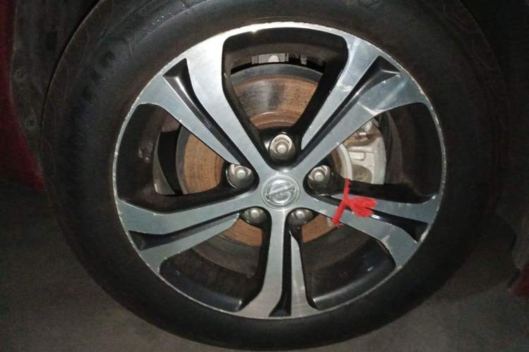 Used Nissan Tiida 2019 1.6L CVT Smart Drive Version China VI Standard Right Front Wheel Hub
