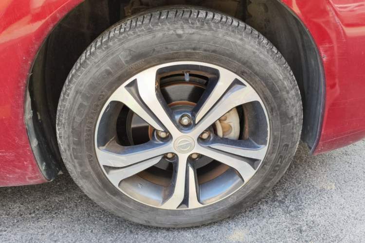 Used Nissan Tiida 2019 1.6L CVT Smart Drive Version China VI Standard Right Front Wheel Hub