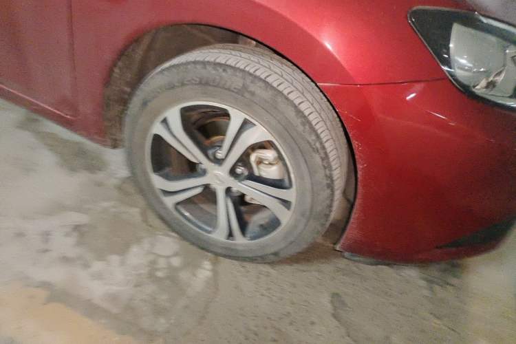 Used Nissan Tiida 2019 1.6L CVT Smart Drive Version China VI Standard Right Front Wheel Hub