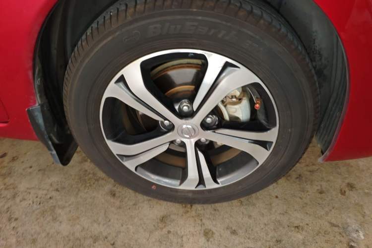 Used Nissan Tiida 2019 1.6L CVT Smart Drive Version China VI Standard Right Front Wheel Hub