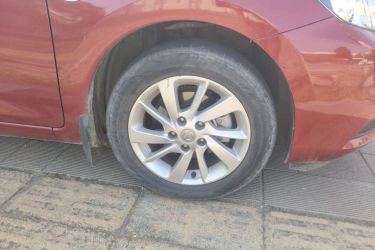 Used Nissan Tiida 2019 1.6L CVT Cool Edition China VI Standard Right Front Wheel Hub