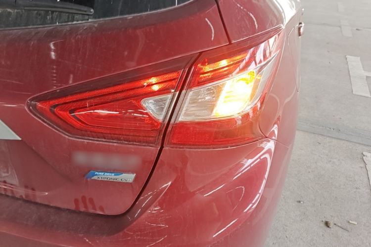 Used Nissan Tiida 2019 1.6L CVT Cool Dynamic Version China V Standard Right Rear Taillight
