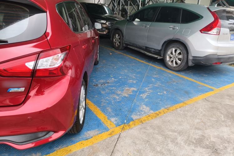 Used Nissan Tiida 2019 1.6L CVT Cool Edition China VI Standard Right Rear Taillight