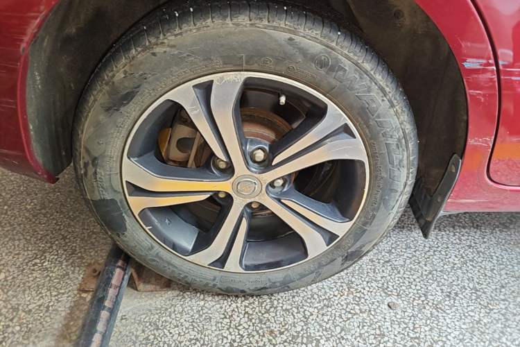 Used Nissan Tiida 2019 1.6L CVT Smart Drive Version China VI Standard Right Rear Wheel Hub