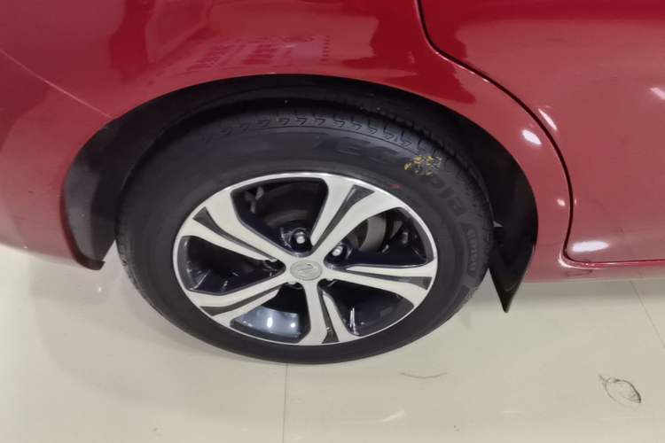 Used Nissan Tiida 2019 1.6L CVT Smart Drive Version China VI Standard Right Rear Wheel Hub