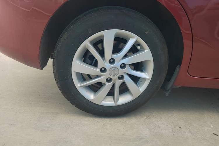 Used Nissan Tiida 2019 1.6L CVT Cool Edition China VI Standard Right Rear Wheel Hub