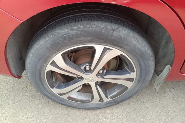 Used Nissan Tiida 2019 1.6L CVT Smart Drive Version China VI Standard Right Rear Wheel Hub