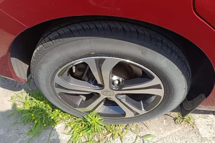 Used Nissan Tiida 2019 1.6L CVT Smart Drive Version China VI Standard Right Rear Wheel Hub