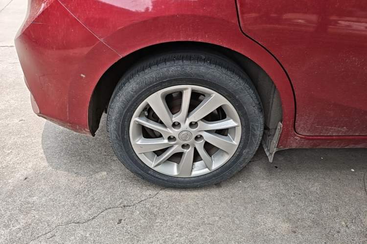 Used Nissan Tiida 2019 1.6L CVT Cool Edition China VI Standard Right Rear Wheel Hub