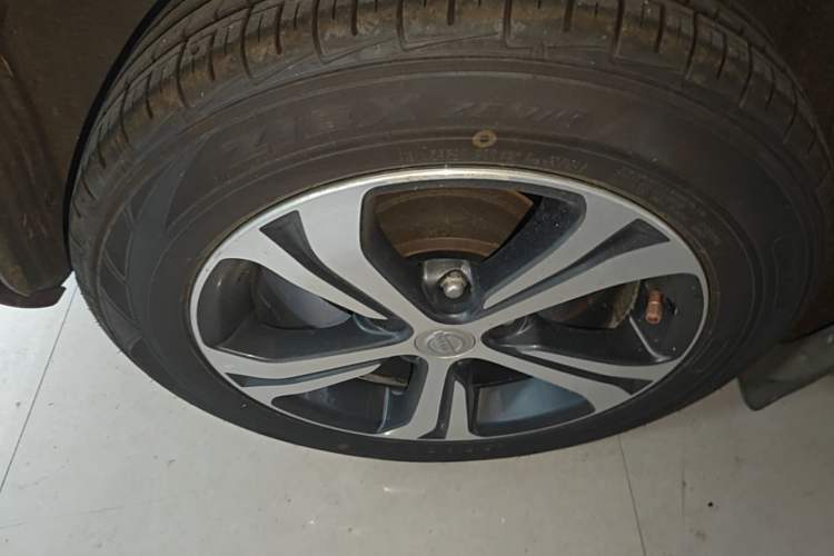 Used Nissan Tiida 2019 1.6L CVT Smart Drive Version China VI Standard Right Rear Wheel Hub