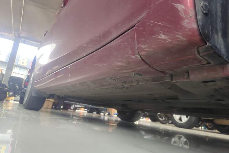 Used Nissan Tiida 2019 1.6L CVT Cool Edition China VI Standard Right Side Sill