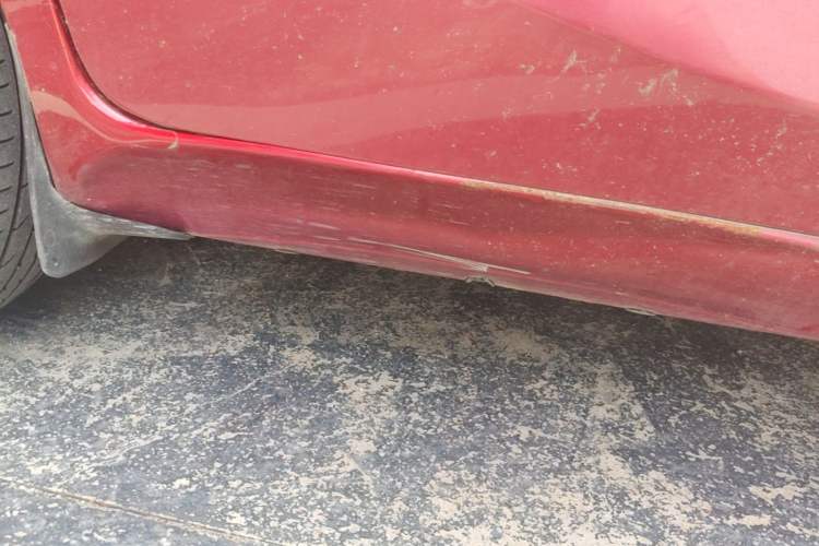 Used Nissan Tiida 2019 1.6L CVT Smart Enjoyment Version China VI Standard Right Side Sill