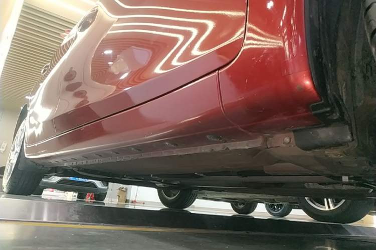 Used Nissan Tiida 2019 1.6L CVT Cool Edition China VI Standard Right Side Sill