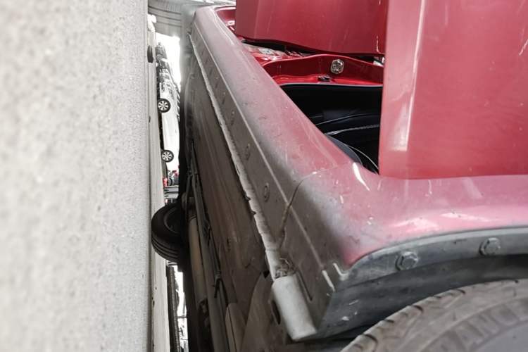 Used Nissan Tiida 2019 1.6L CVT Cool Dynamic Version China V Standard Right Side Sill