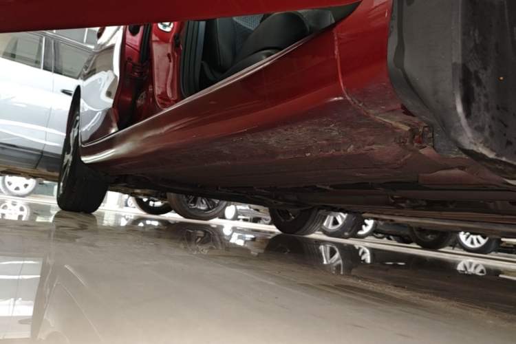 Used Nissan Tiida 2019 1.6L CVT Smart Drive Version China VI Standard Right Side Sill