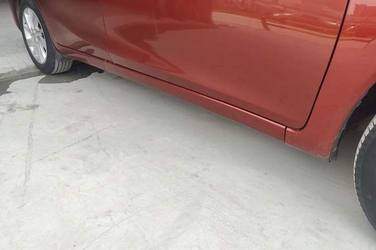 Used Nissan Tiida 2019 1.6L CVT Cool Edition China VI Standard Right Side Sill