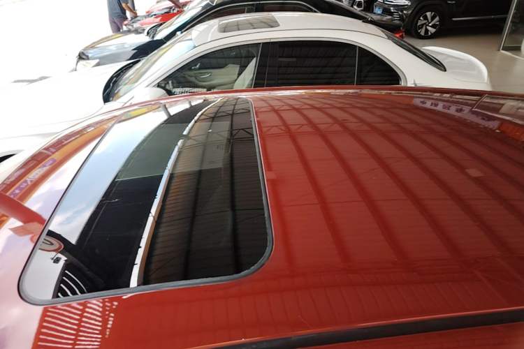 Used Nissan Tiida 2019 1.6L CVT Smart Drive Version China VI Standard Roof