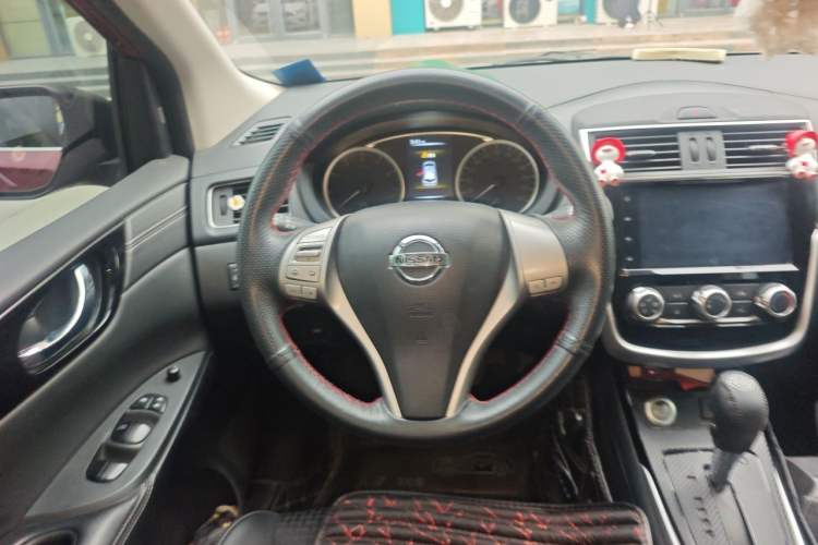 Used Nissan Tiida 2019 1.6L CVT Smart Drive Version China VI Standard Steering Wheel