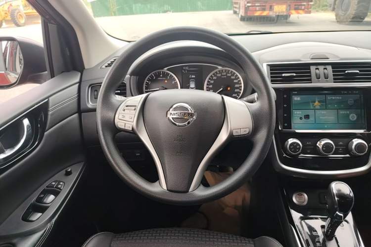 Used Nissan Tiida 2019 1.6L CVT Smart Drive Version China VI Standard Steering Wheel