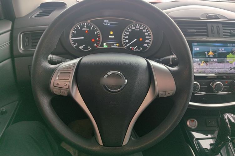 Used Nissan Tiida 2019 1.6L CVT Smart Drive Version China VI Standard Steering Wheel
