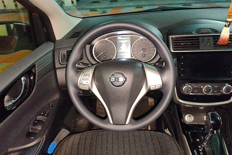 Used Nissan Tiida 2019 1.6L CVT Smart Drive Version China VI Standard Steering Wheel