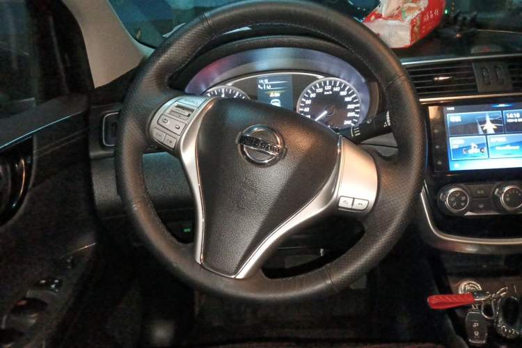 Used Nissan Tiida 2019 1.6L CVT Smart Drive Version China VI Standard Steering Wheel