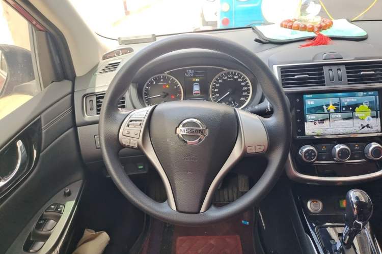 Used Nissan Tiida 2019 1.6L CVT Smart Drive Version China VI Standard Steering Wheel