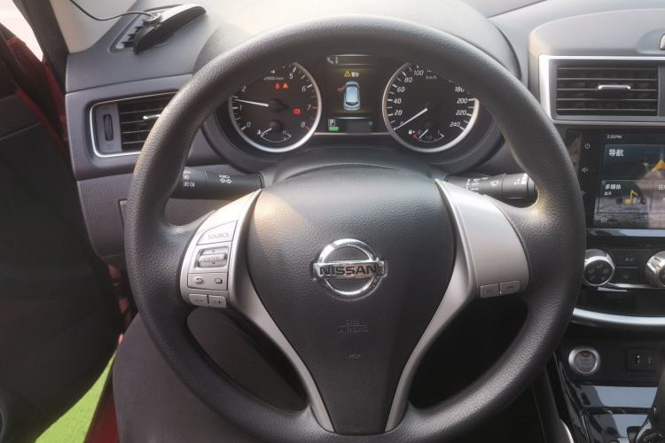Used Nissan Tiida 2019 1.6L CVT Smart Drive Version China VI Standard Steering Wheel