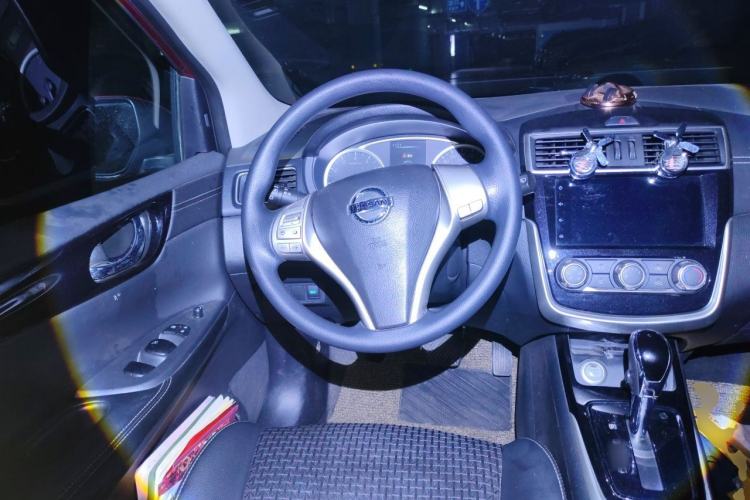 Used Nissan Tiida 2019 1.6L CVT Smart Drive Version China VI Standard Steering Wheel