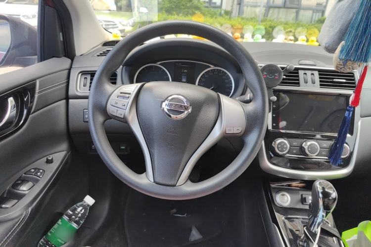 Used Nissan Tiida 2019 1.6L CVT Smart Drive Version China VI Standard Steering Wheel