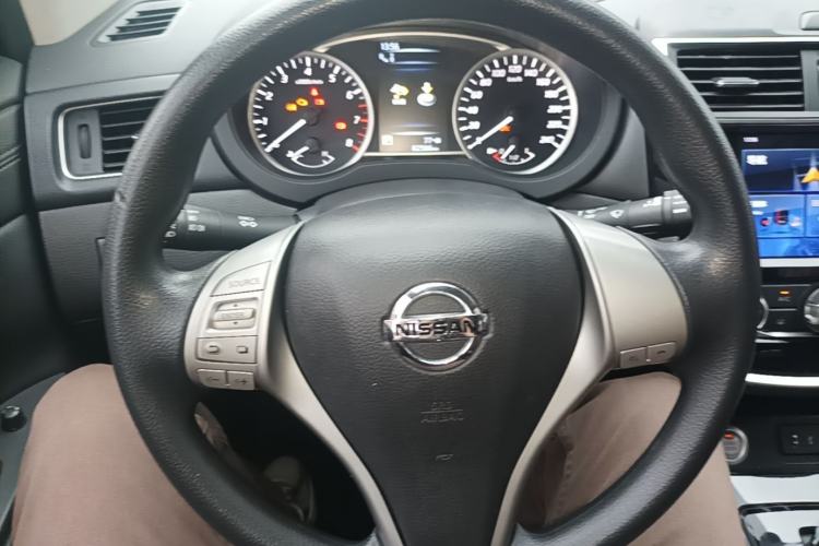 Used Nissan Tiida 2019 1.6L CVT Smart Enjoyment Version China VI Standard Steering Wheel