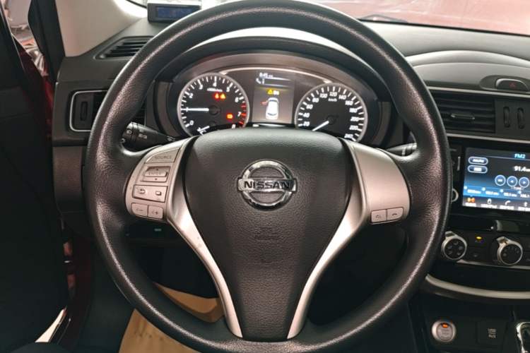 Used Nissan Tiida 2019 1.6L CVT Smart Drive Version China VI Standard Steering Wheel