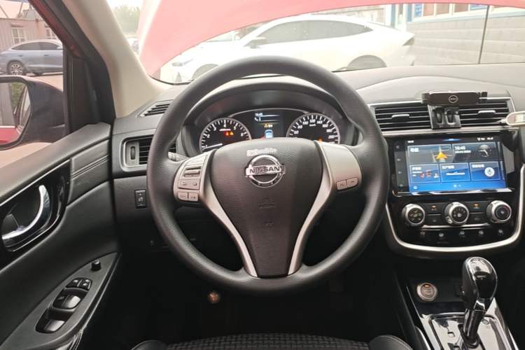 Used Nissan Tiida 2019 1.6L CVT Smart Drive Version China VI Standard Steering Wheel