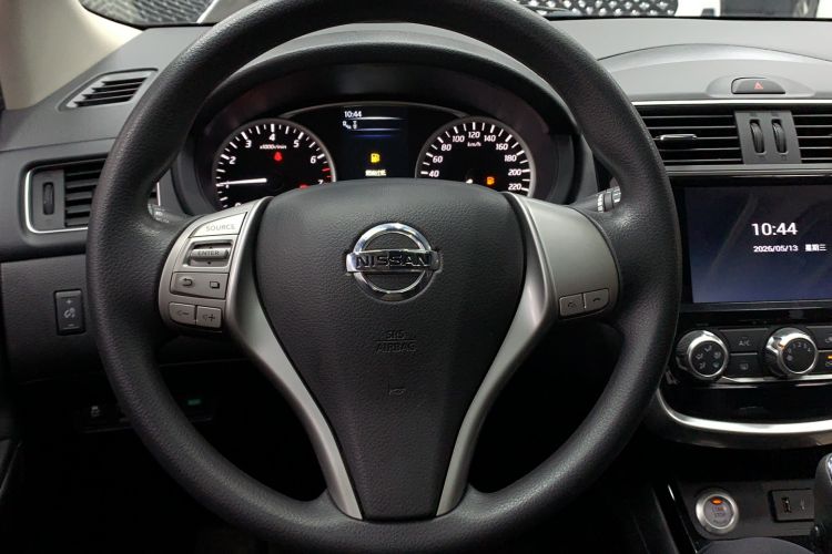 Used Nissan Tiida 2019 1.6L CVT Smart Drive Version China VI Standard Steering Wheel