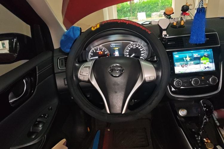 Used Nissan Tiida 2019 1.6L CVT Smart Drive Version China VI Standard Steering Wheel