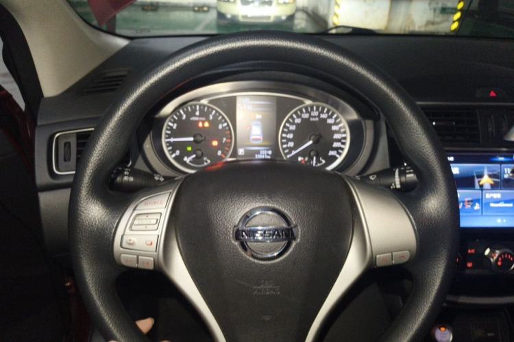 Used Nissan Tiida 2019 1.6L CVT Smart Drive Version China VI Standard Steering Wheel
