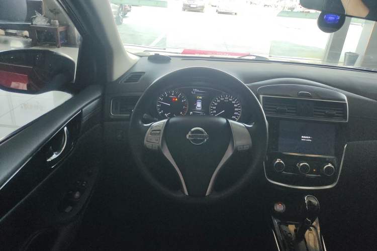 Used Nissan Tiida 2019 1.6L CVT Smart Drive Version China VI Standard Steering Wheel